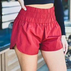 Gypsy Waltz Clothing Freeport Shorts In Maroon