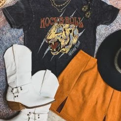 Pierce + Pine Savoy World Tour Tee (S-3X) Clothing