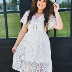 O Fashion The Eastland Dresss In White