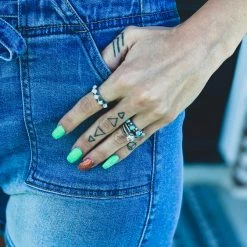 Rhoda Katz And Co. The Texhoma 5 Stone Ring In Ivory Jewelry