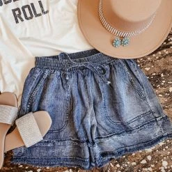 Easel The Waller Shorts Bottoms