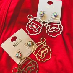 Bosuk Jewelry The Holliday Earrings (2 Colors)