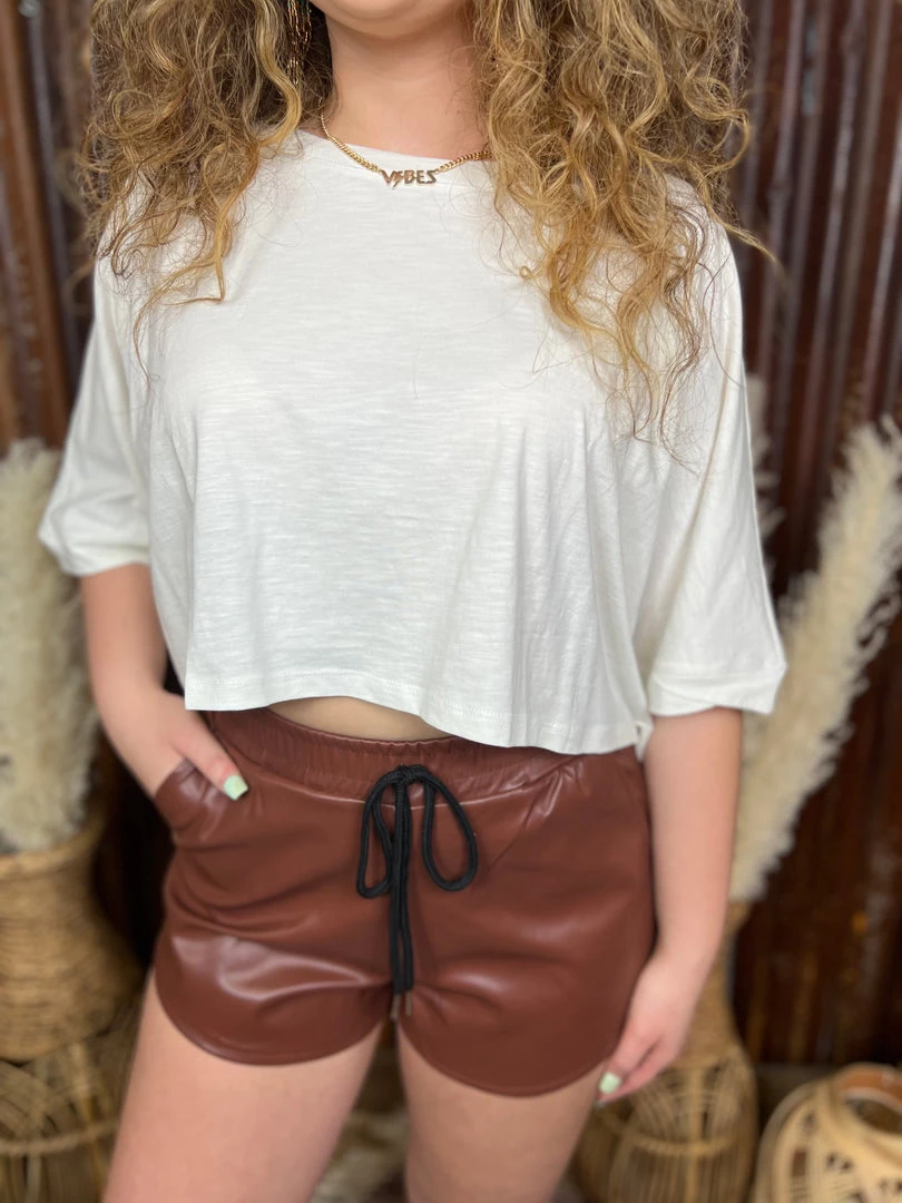 Gypsy Waltz Clothing Princeton Crop Tee In White 3 Gypsy Waltz Clothing Princeton Crop Tee In White