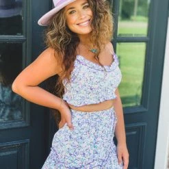 Gypsy Waltz Garland Two Piece Set In Lavender