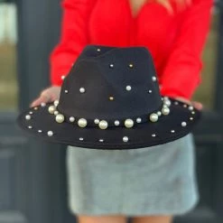 3 AM By H&D Accessories The Grandview Hat In Black