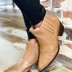 AMA Global Inc. The Stockdale Bootss In Taupe