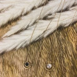 Urbanista Special Daily Deals SCREENBUSTER Gold Ncklce With Round Stone (2 Colors)