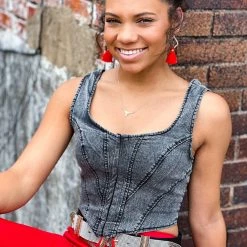 Gypsy Waltz New Lubbock Top In Black Acid Wash