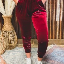 Better Be SCREENBUSTER Velvet Joggrs In Burgundy