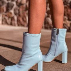 LA Shoe King Shoes Woodway Boots In Blue (6-11) 11 LA Shoe King Shoes Woodway Boots In Blue (6-11)