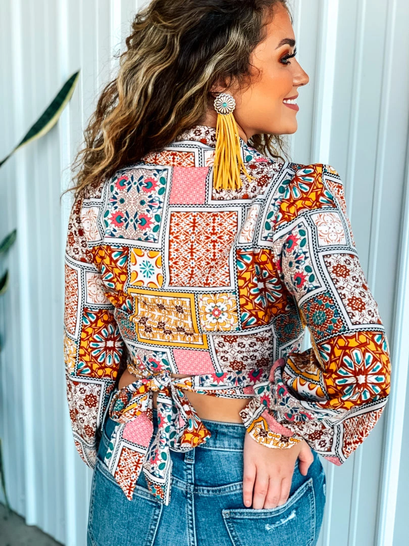 AKAIV The Batesville Top Clothing 4 AKAIV The Batesville Top Clothing