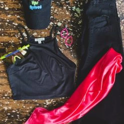 Timing DAILY DEAL Crop Tank Top In BLACK