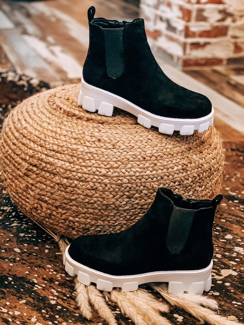 Rad Fashion The Maud Boots In Black (6-11) 8 Rad Fashion The Maud Boots In Black (6-11)