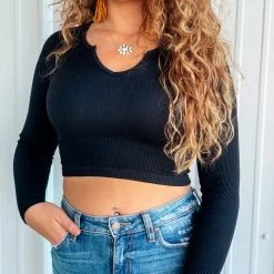 Dynamic Fashion The Carmine Top In Black 15 Dynamic Fashion The Carmine Top In Black