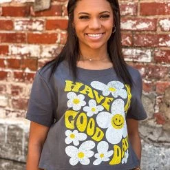 Gypsy Waltz Mobeetie Good Day Crop Tee