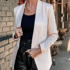 Hidden Brand Stanton Blazer In Cream