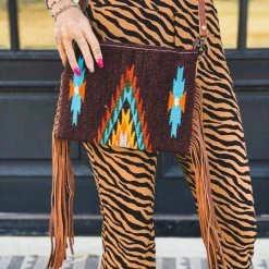 American Darling Accessories The Pecan Hill Crossbody In Chocolate