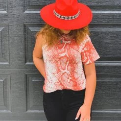 Fantastic Fawn Clothing The Chireno Top In Rust