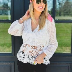 Gypsy Waltz Fulshear Topp In White - FINAL SALE Clearance