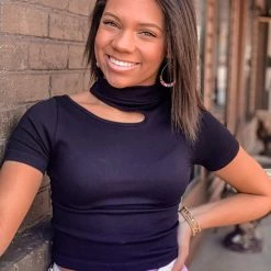 Gypsy Waltz Clothing Realitos Top (4 Colors)