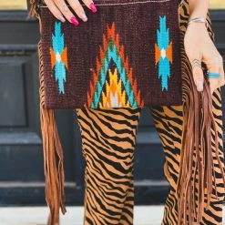 American Darling Accessories The Pecan Hill Crossbody In Chocolate