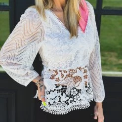 Gypsy Waltz Fulshear Topp In White - FINAL SALE Clearance