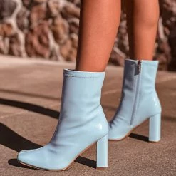 LA Shoe King Shoes Woodway Boots In Blue (6-11) 14 LA Shoe King Shoes Woodway Boots In Blue (6-11)