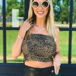 Heart & Hips Clearance The San Leon Crop Topp 27 Heart & Hips Clearance The San Leon Crop Topp