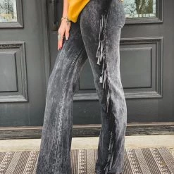 T-party Clothing The Waco Pant In Black