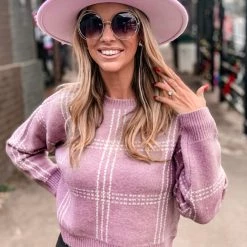 Shop Iris Basic The Gunter Sweaterr Clearance