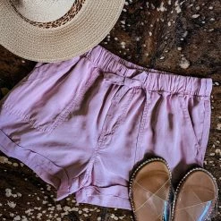 Trend Notes The Waskom Shorts In Lilac 11 Trend Notes The Waskom Shorts In Lilac