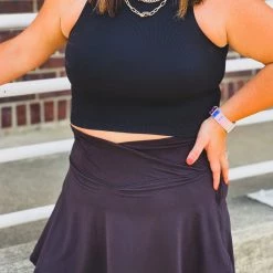Gypsy Waltz Hallsville Athletic Skirt In Black In Curvy Clothing
