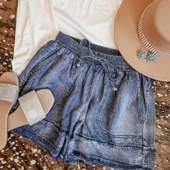 Easel The Waller Shorts Bottoms