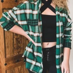 Gypsy Waltz Clothing Campbell Flannel In Green