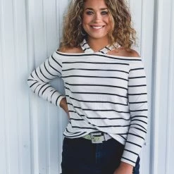 Fantastic Fawn Clothing The Bishop Hills Top