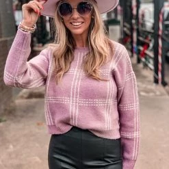 Shop Iris Basic The Gunter Sweaterr Clearance