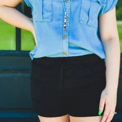 Trend Notes Clothing The Waskom Shorts In Black