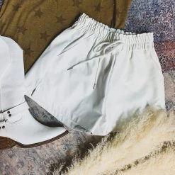 Gypsy Waltz Runge Shorts In White Clothing