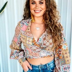 AKAIV The Batesville Top Clothing 30 AKAIV The Batesville Top Clothing