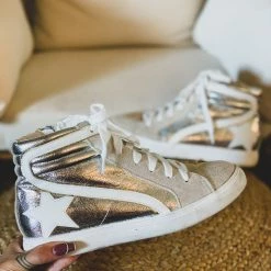 Verona Collection Shoes The Star Harbor Sneaker In Silver (7-11) 20 Verona Collection Shoes The Star Harbor Sneaker In Silver (7-11)