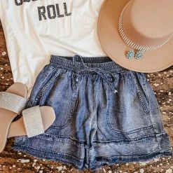 Easel The Waller Shorts Bottoms